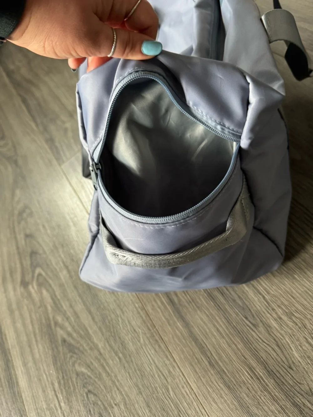 J80 Duffel Bag - Picture 5 of 8